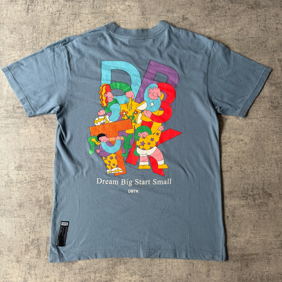 DBTK Dream Big Start Small Graphic T-Shirt Size M Mens                        -E51