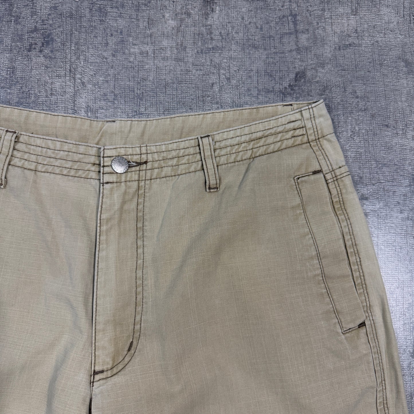 Colorado Baggy Cargo Shorts Size 34 Mens Beige Y2K          -I16