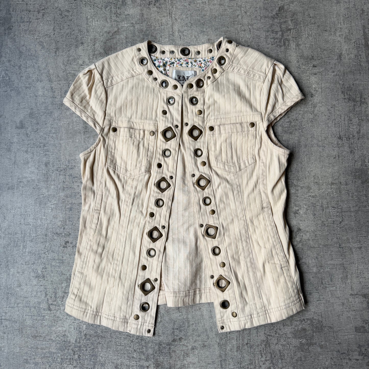 Live A Little Y2K Beige Ringlet Clasp Blouse Top Size S Womens           -G59