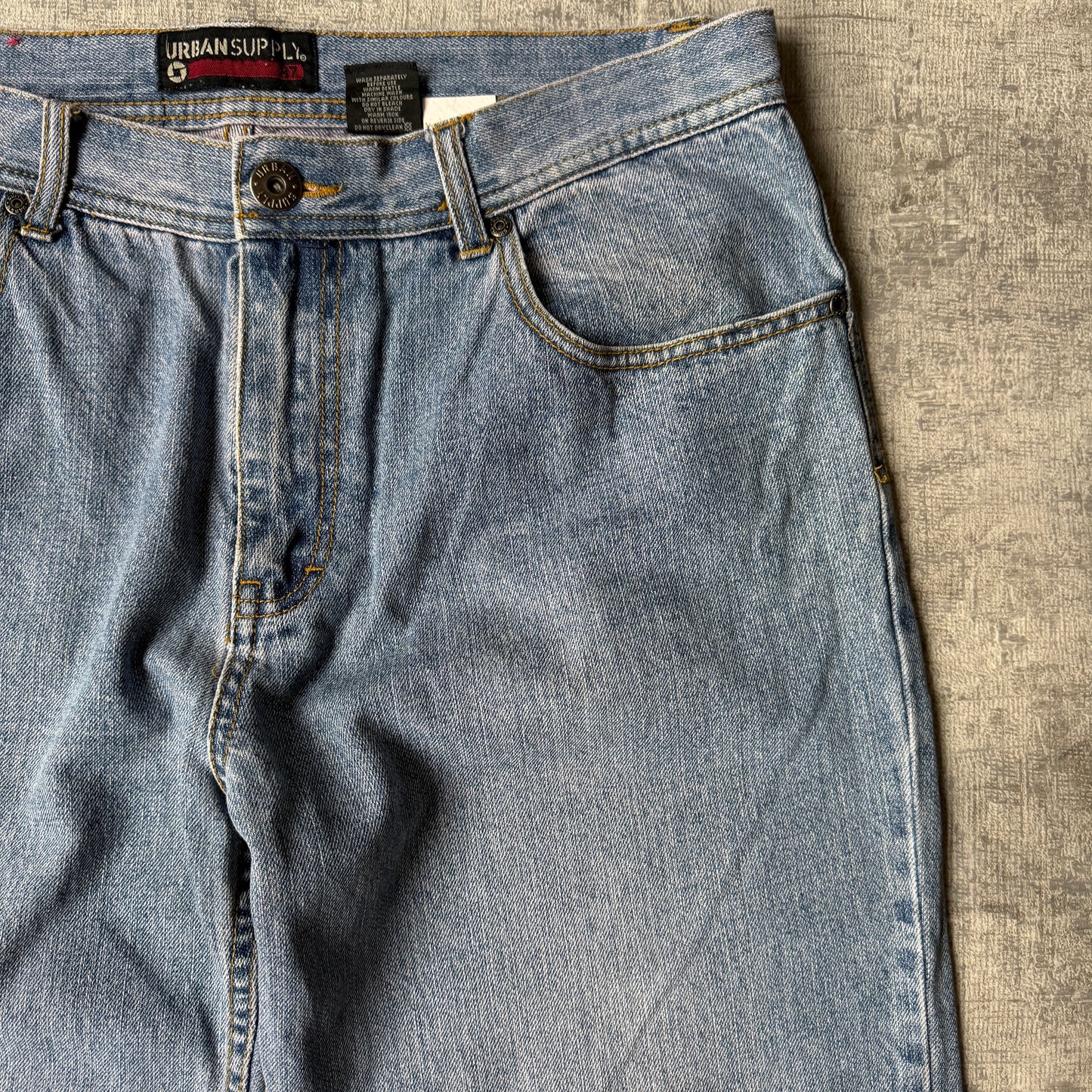 Urban Supply Y2K Mens Light Blue Jeans Size 34 Straight Leg            -G2