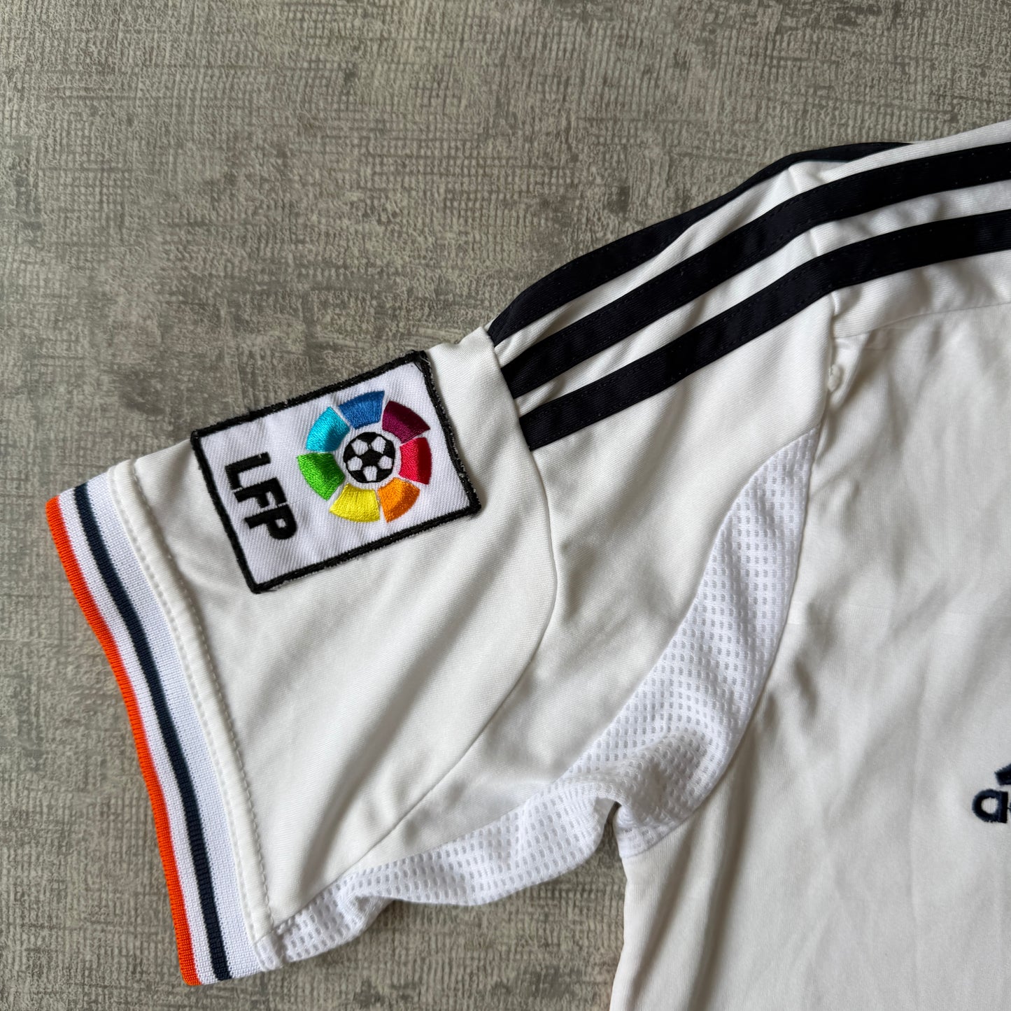 Real Madrid Adidas Soccer Jersey Size S Mens White Kit              -D1