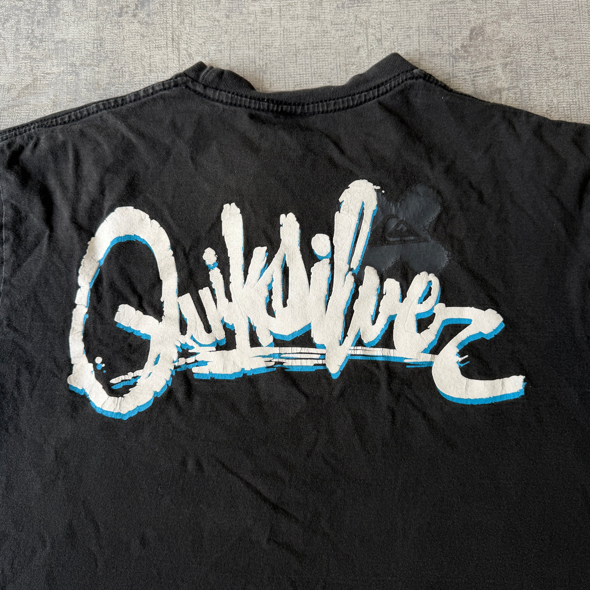 Quiksilver Y2K Black Mens Graphic T-Shirt Size XL Raised Print                 -D68