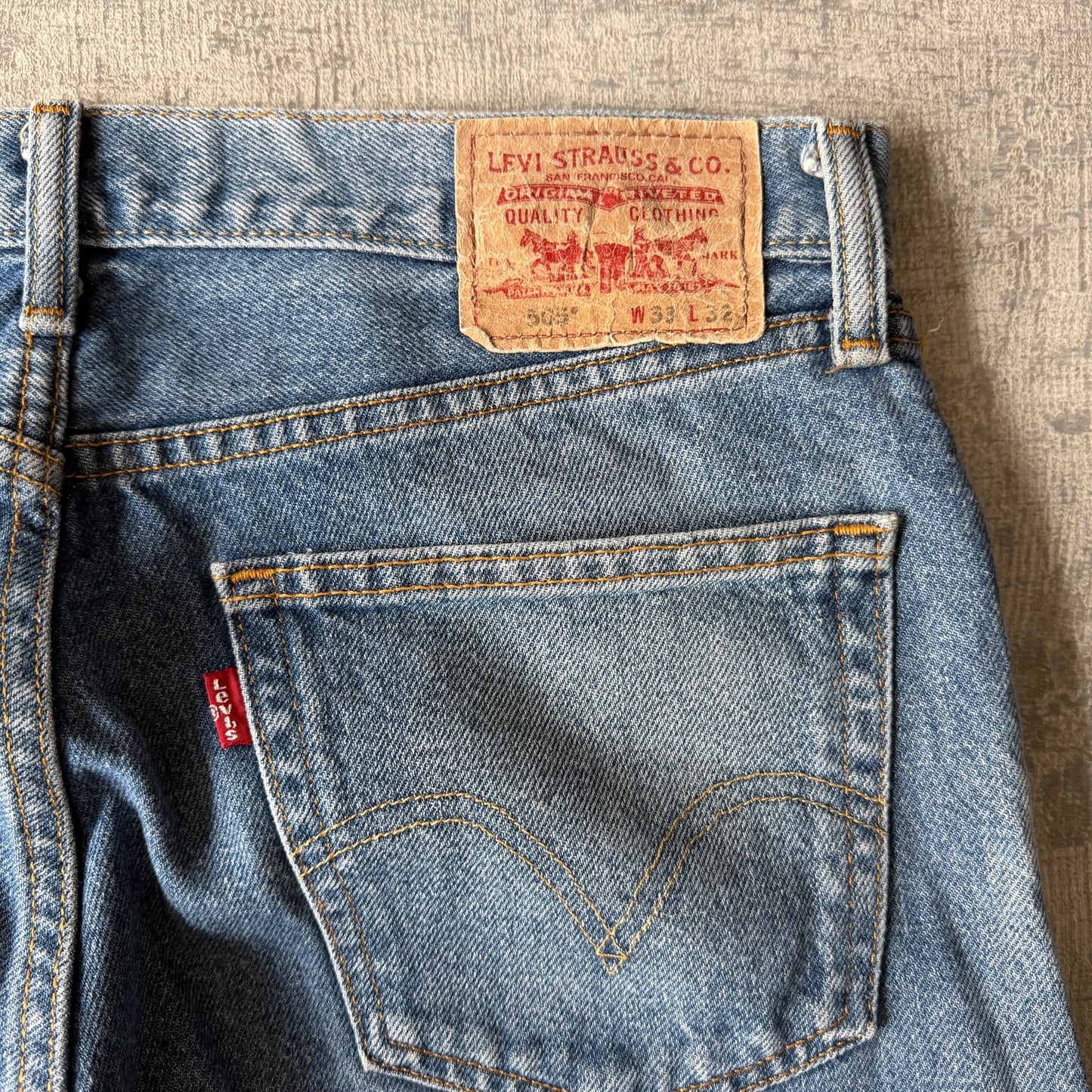 Levi's Vintage 505 Straight Fit Jeans Size W33 L32 Blue Vintage Mens             -A54