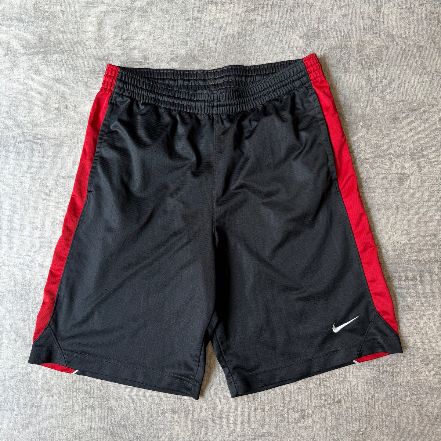 Nike Baggy Basketball Shorts Black Red Size M Mens Y2K            -D15