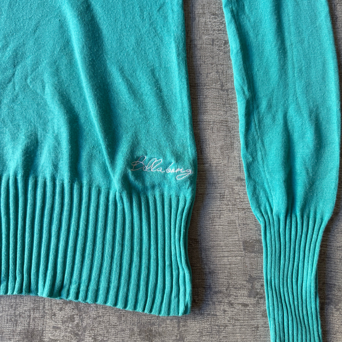 Billabong Womens Y2K Blue Jumper Size 12 V-Neck Script Logo                -C63
