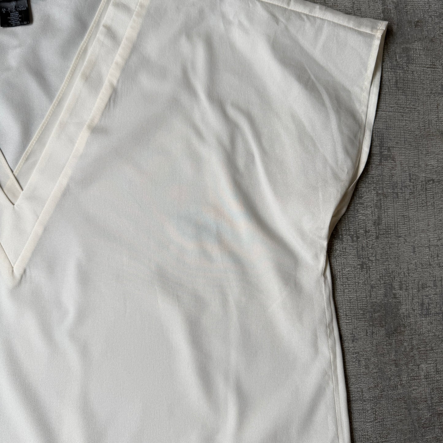 DKNY Womens Y2K White V Neck Blouse Top Size L Womens       -G67