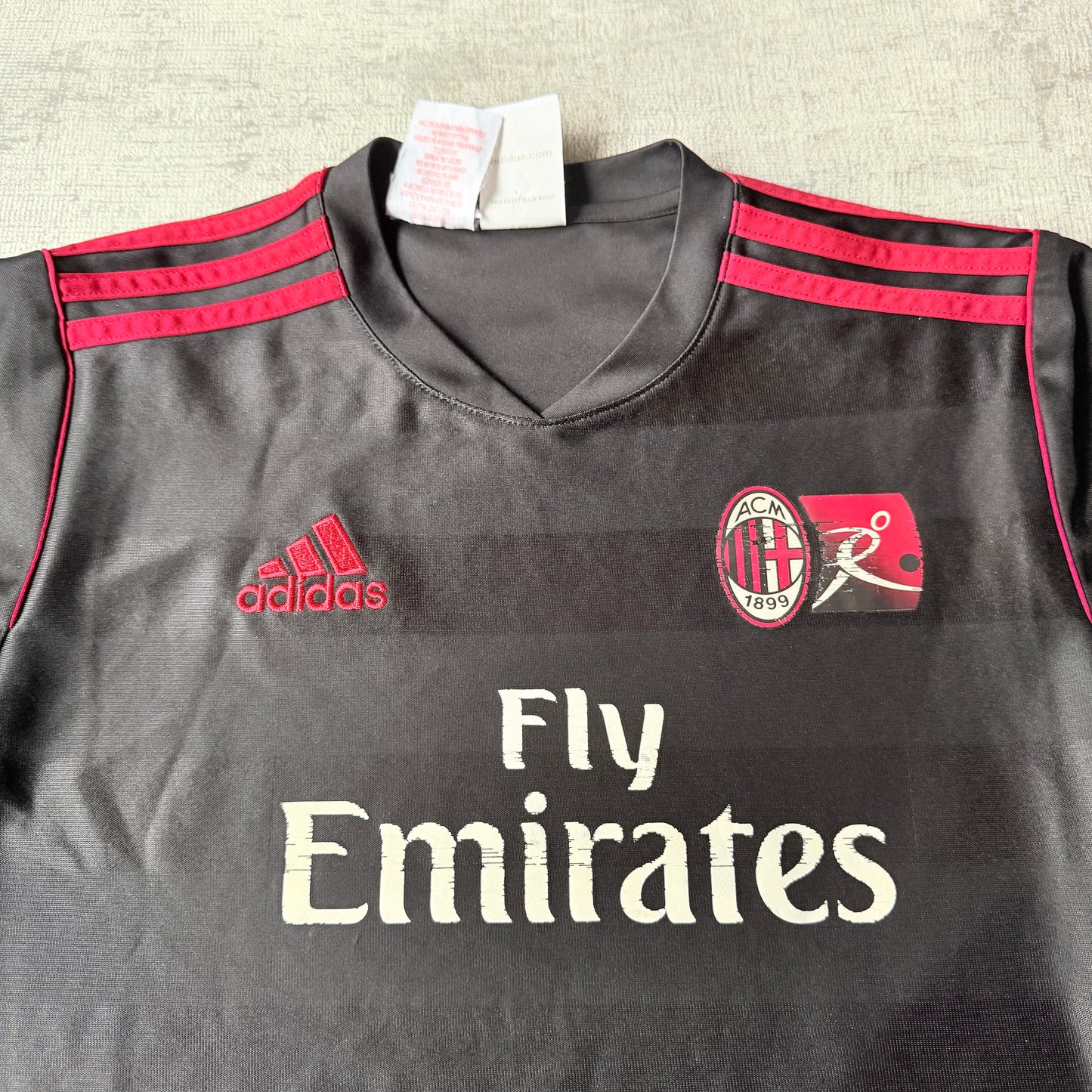 Adidas AC Milan 2017-18 Soccer Jersey Size XS Black Red Kit                -F20