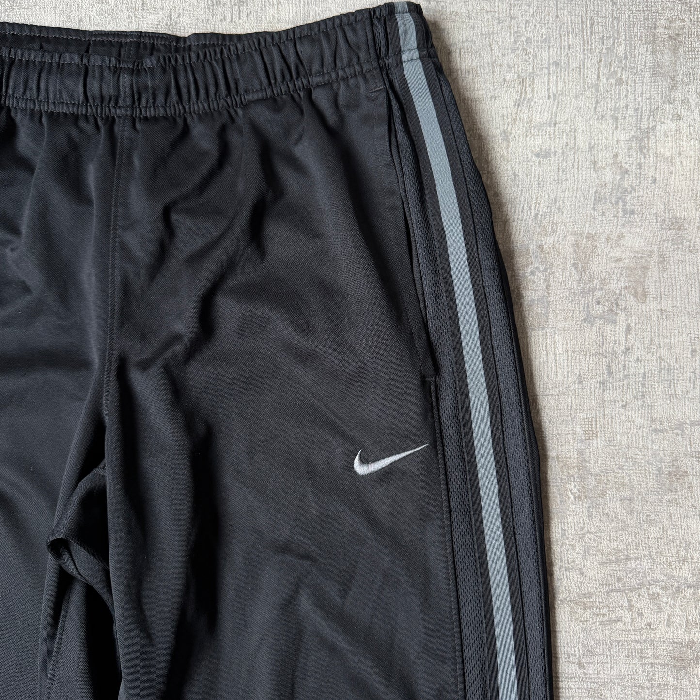 Nike Y2K Baggy Track Pants Size M Black/ Grey Pants Embroidered Logo                  -B38