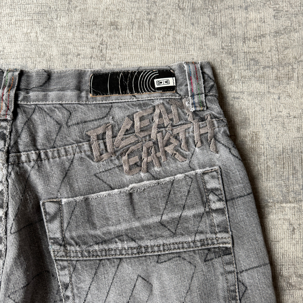 Ocean & Earth Y2K Baggy Black Washed Jorts Size 33 Mens        -G11