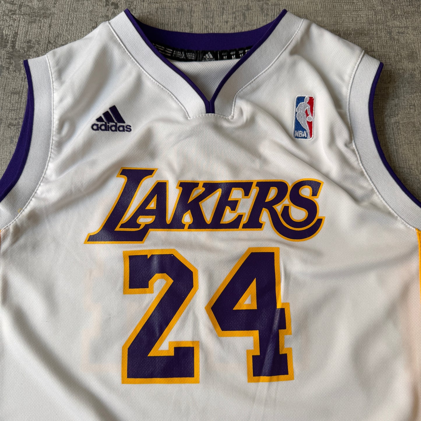 LA Lakers 2013 Kobe Bryant Adidas NBA Jersey Size M Womens White                   -E19