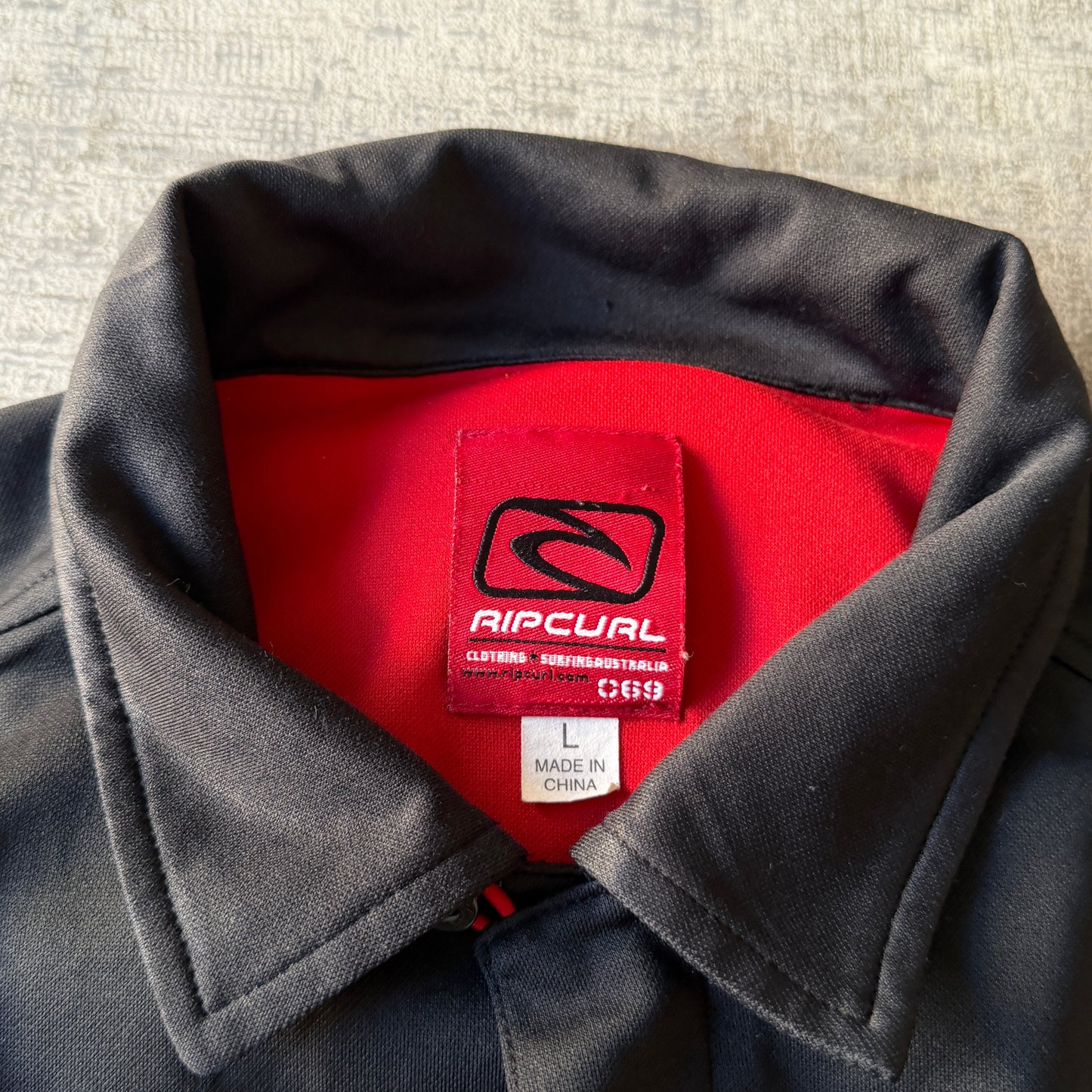 Ripcurl Y2K Button Up Shirt Size L Mens Black Red             -B53