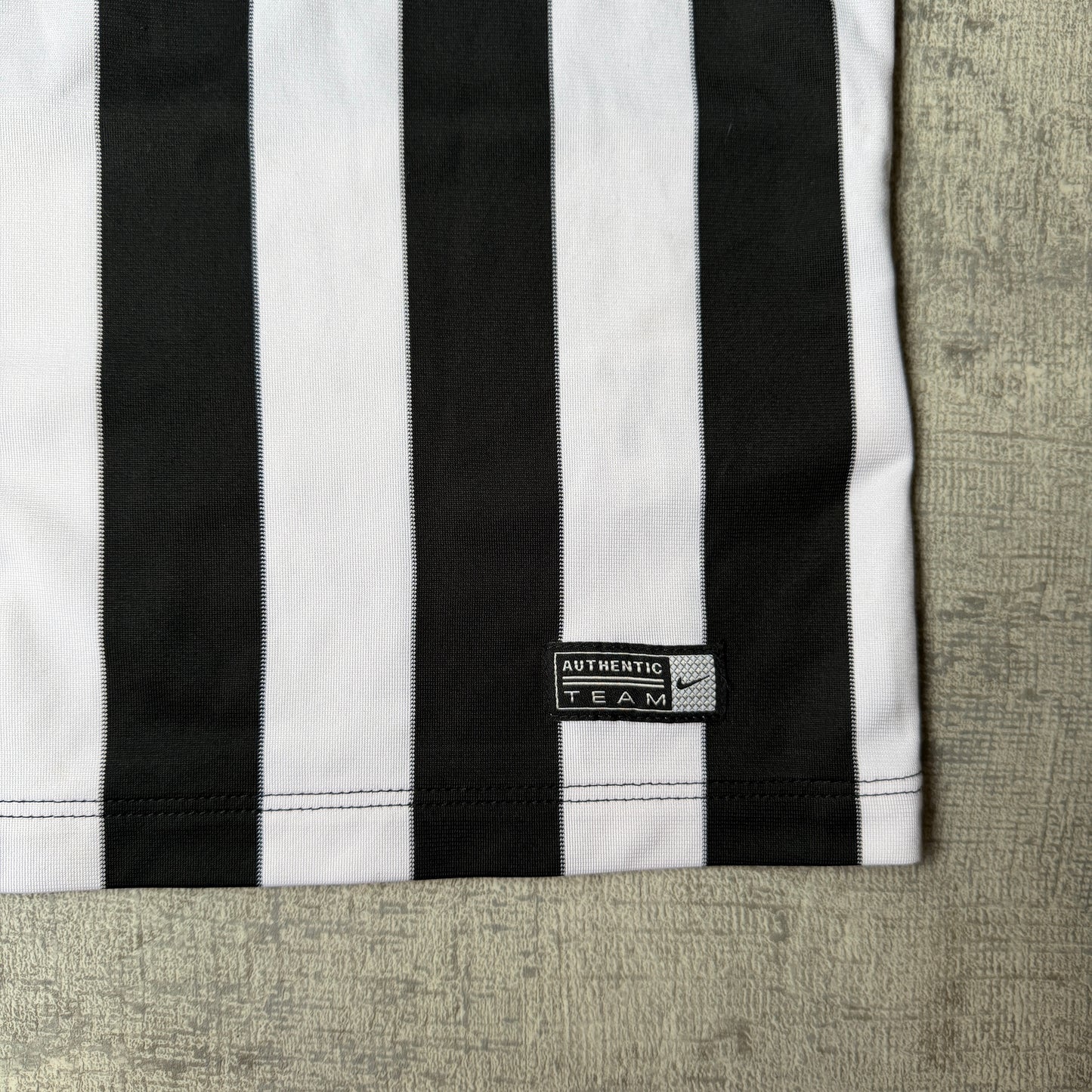 Nike Juventus Y2K Soccer Schools Soccer Jersey Size XS Womens         -G19