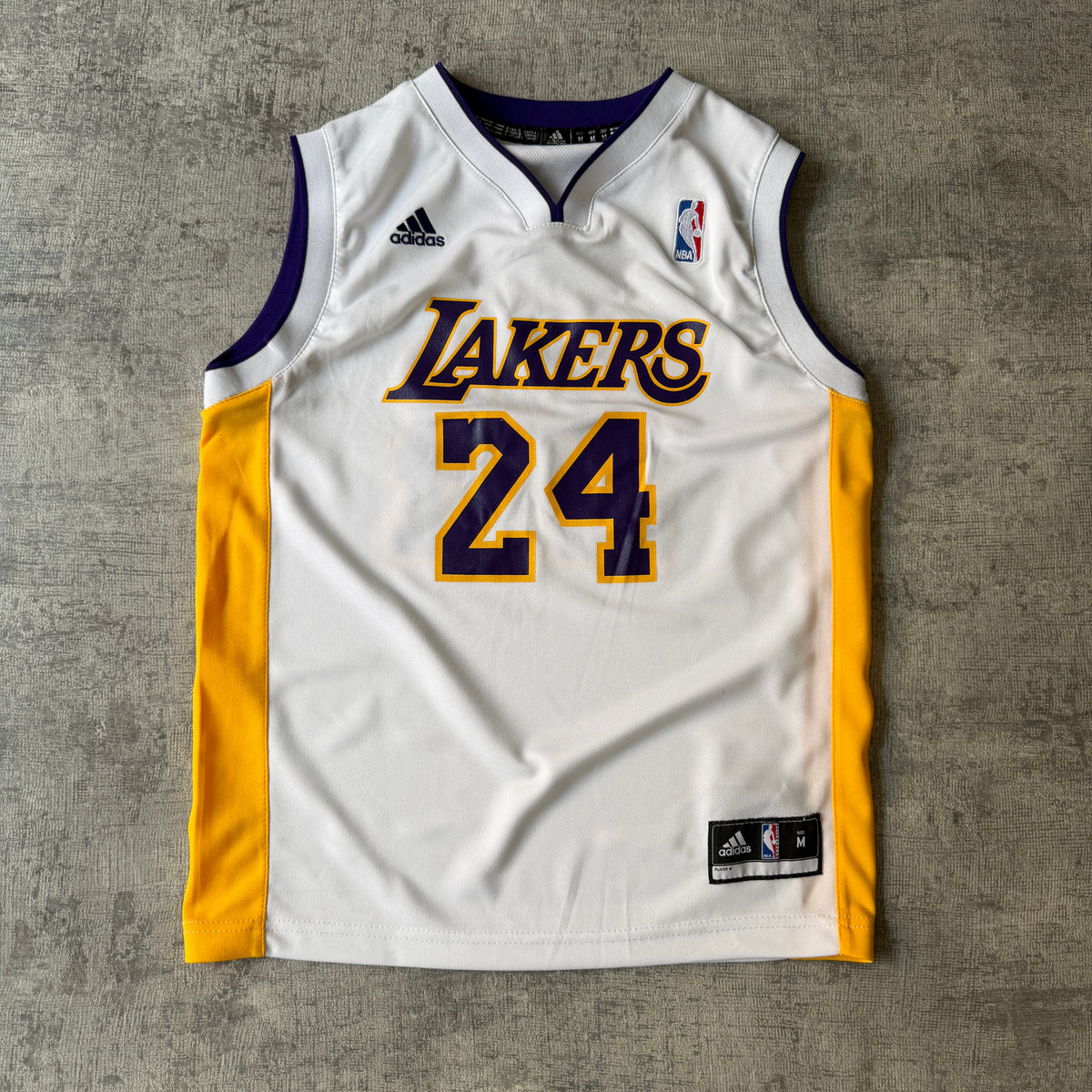 LA Lakers 2013 Kobe Bryant Adidas NBA Jersey Size M Womens White                   -E19