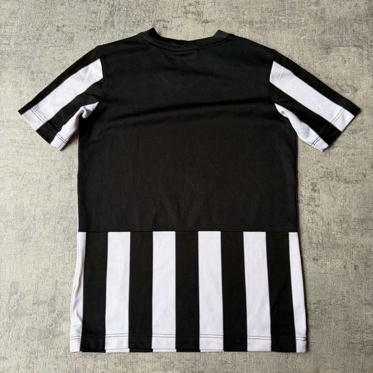 Nike Juventus Y2K Soccer Schools Soccer Jersey Size XS Womens         -G19