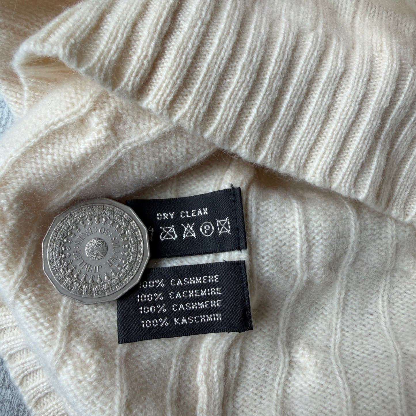 Ralph Lauren Black Label Early 2000’s Cream Off The Shoulder 100% Cashmere Knit Top Size L Womens                        -E69