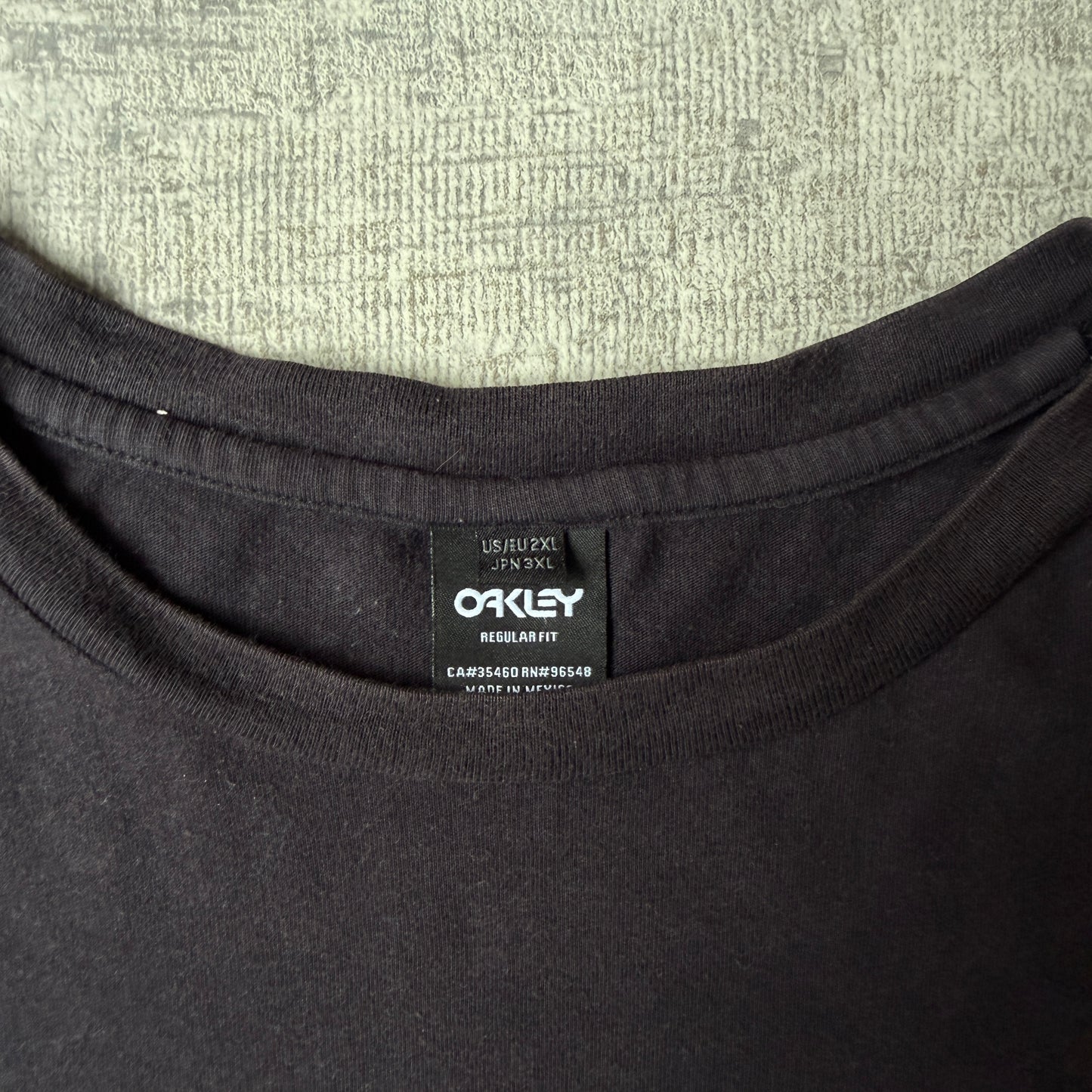 Oakley Black Graphic Top Camo Logo Size 2XL Mens Short Sleeve          -A35