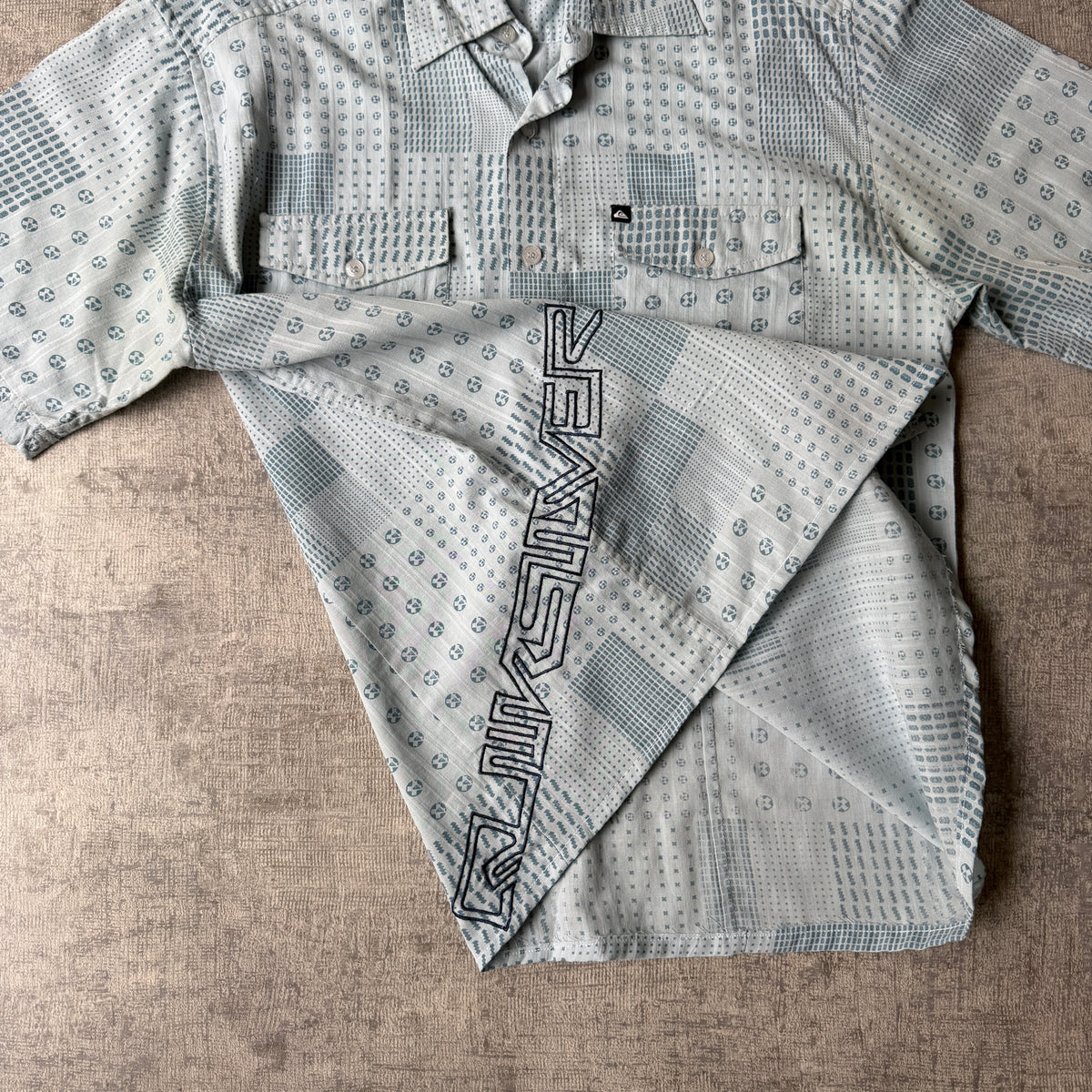 Quiksilver Y2K Mens Blue Button Up Shirt Size S Mens       -H5